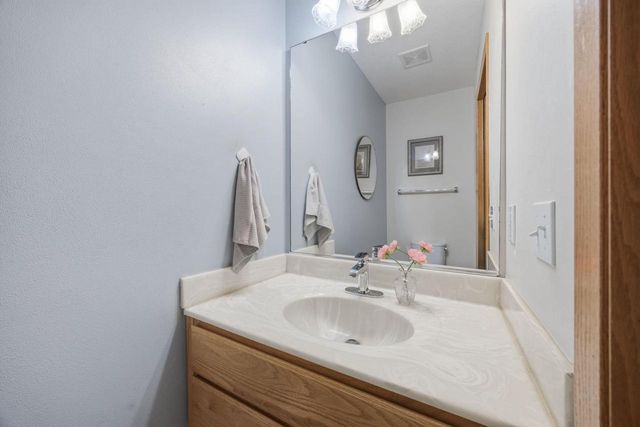 1409 Montclair Place, Fort Atkinson, WI 53538