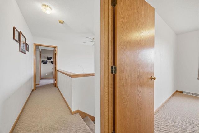 1409 Montclair Place, Fort Atkinson, WI 53538