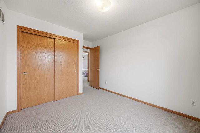 1409 Montclair Place, Fort Atkinson, WI 53538