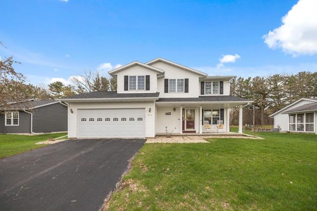 1409 Montclair Place, Fort Atkinson, WI 53538