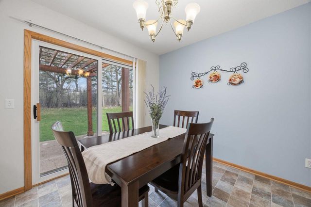 1409 Montclair Place, Fort Atkinson, WI 53538