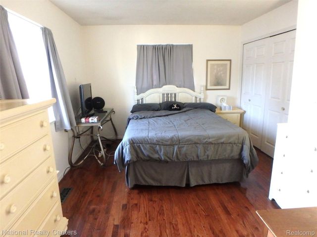 3522 Lorena Drive, Waterford Charter Township, MI 48329