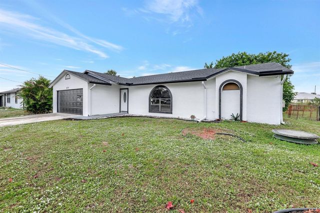 654 SW Pueblo Terrace, Port St. Lucie, FL 34953