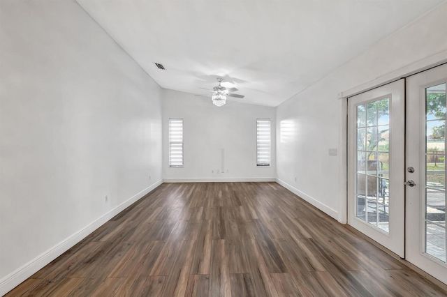 654 SW Pueblo Terrace, Port St. Lucie, FL 34953