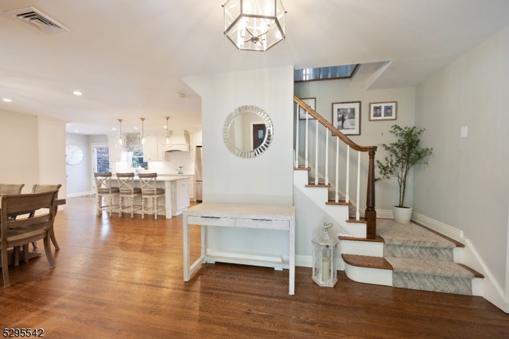 18 Marguerite Ln, Montville Twp., NJ 07082 — photo 3