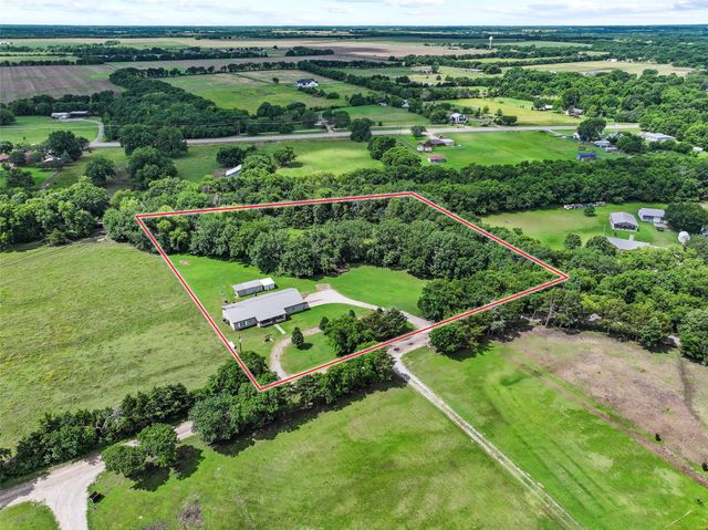 1673 County Road 1525, Ector, TX 75439