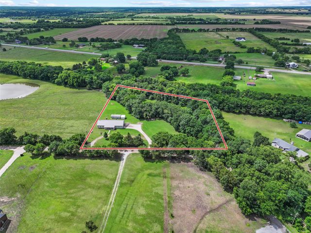 1673 County Road 1525, Ector, TX 75439