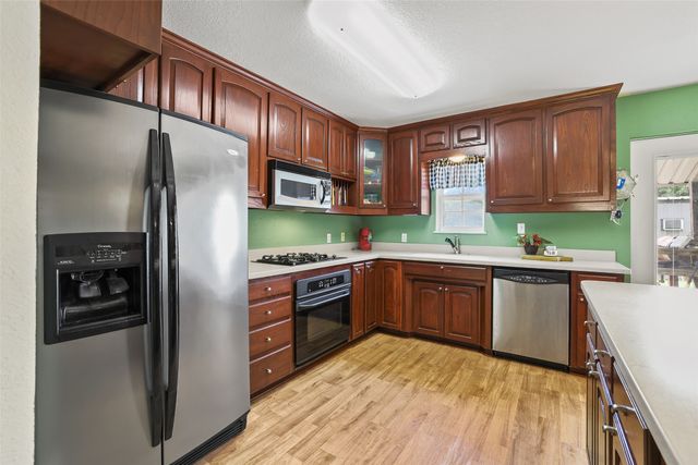 1673 County Road 1525, Ector, TX 75439