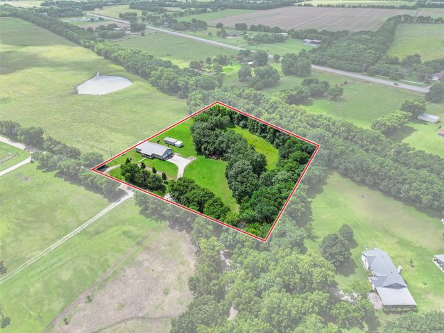 1673 County Road 1525, Ector, TX 75439