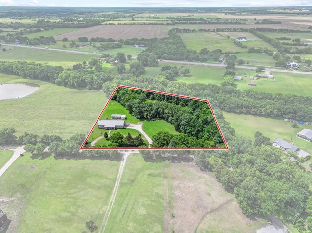 1673 County Road 1525, Ector, TX 75439