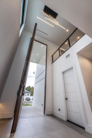 3010 W TRILBY AVENUE, Tampa, FL 33611