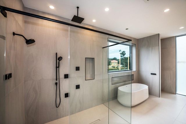 3010 W TRILBY AVENUE, Tampa, FL 33611