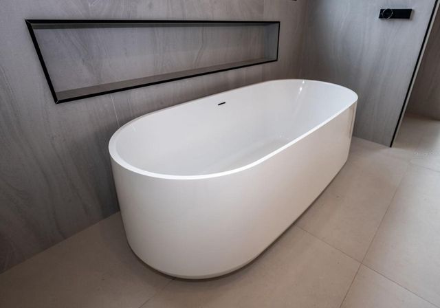 3010 W TRILBY AVENUE, Tampa, FL 33611