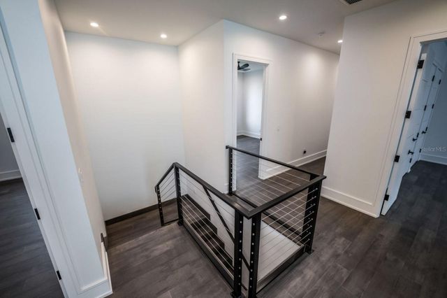 3010 W TRILBY AVENUE, Tampa, FL 33611