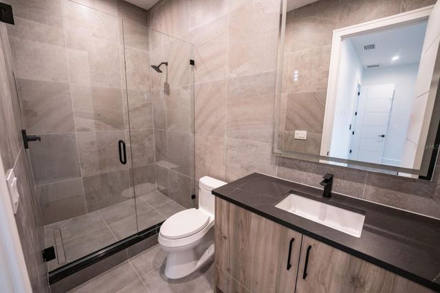 3010 W TRILBY AVENUE, Tampa, FL 33611