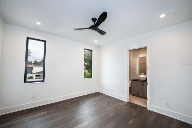 3010 W TRILBY AVENUE, Tampa, FL 33611