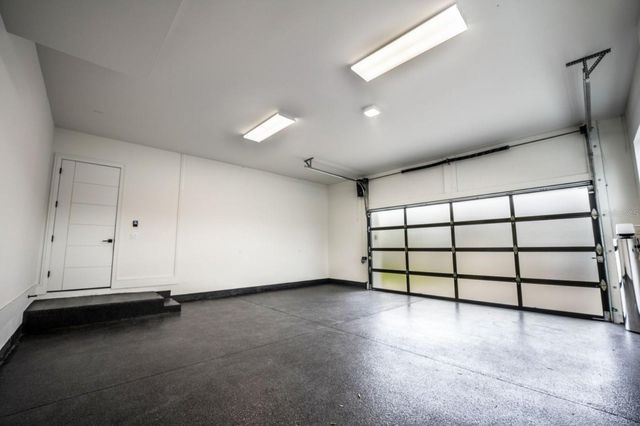 3010 W TRILBY AVENUE, Tampa, FL 33611