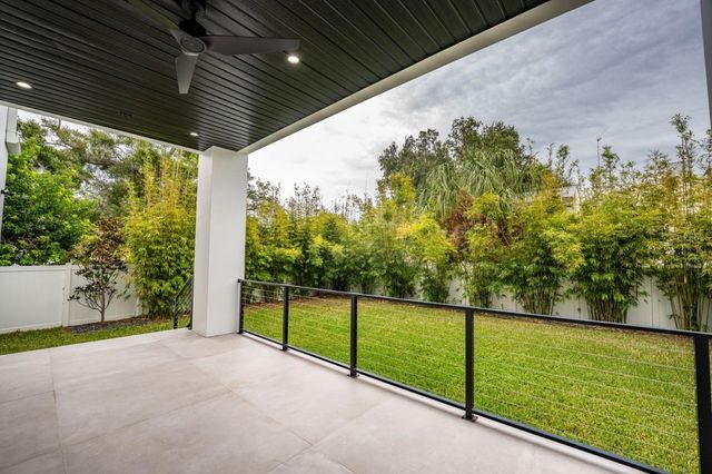 3010 W TRILBY AVENUE, Tampa, FL 33611