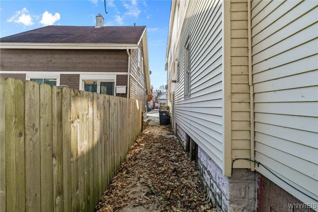 50 Hubbell Avenue, Buffalo, NY 14220