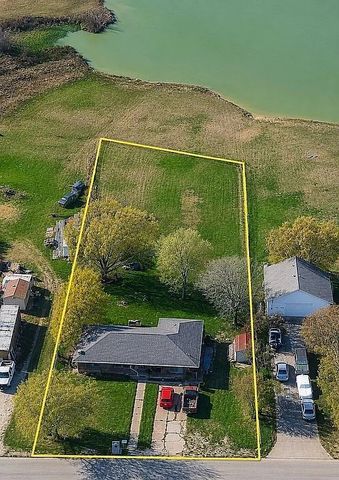4378 Old Fort Worth Road, Midlothian, TX 76065