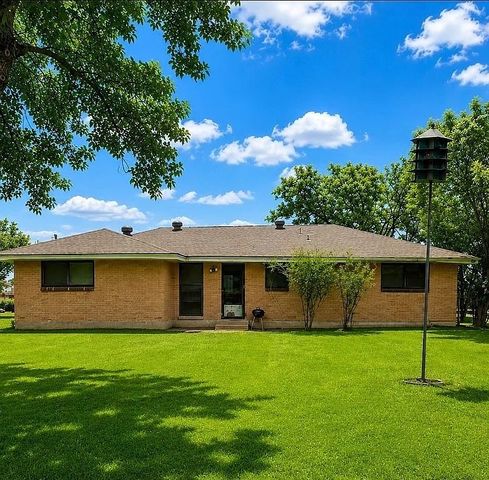 4378 Old Fort Worth Road, Midlothian, TX 76065