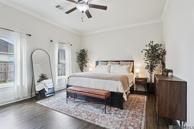 1706 S Gonzales Trace Ave, Gonzales, LA 70737