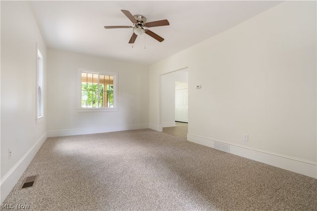 156 E Mapledale Avenue, Akron, OH 44301