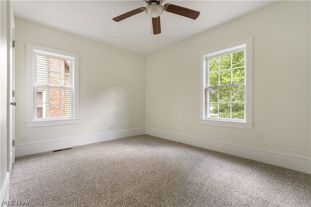 156 E Mapledale Avenue, Akron, OH 44301