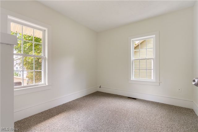 156 E Mapledale Avenue, Akron, OH 44301