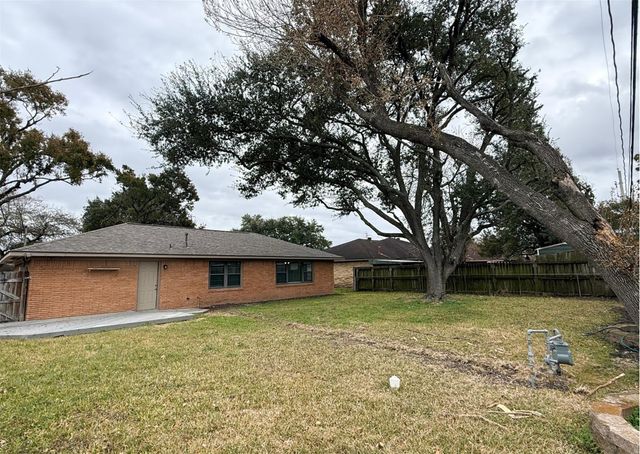 2026 John Street, Pasadena, TX 77502