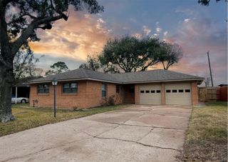 2026 John Street, Pasadena, TX 77502
