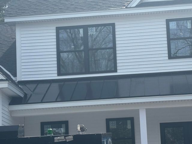 61 Whitford Street, Manchester, NH 03104