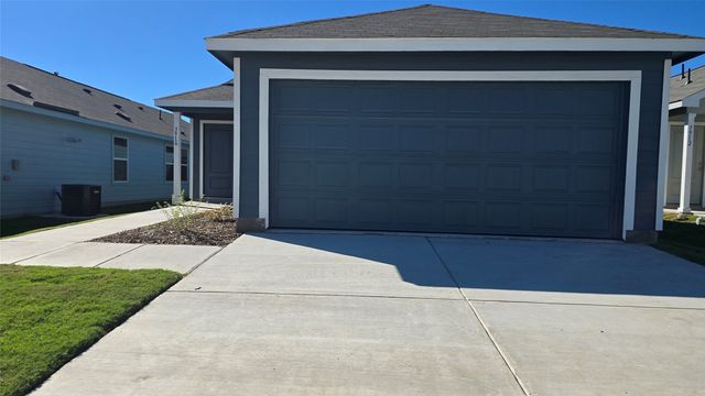 3916 Pontchartrain Parkway, Sherman, TX 75090