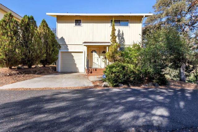 65 Poker Flat Rd, Copperopolis, CA 95228