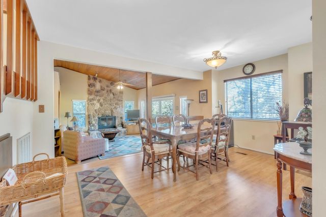 65 Poker Flat Rd, Copperopolis, CA 95228