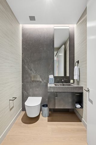 555 W 22nd St Apt 5CE, New York City, NY 10011