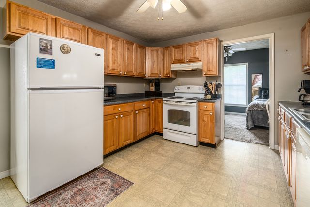 202 S Ervin Street, Pittsburg, IL 62974