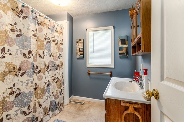202 S Ervin Street, Pittsburg, IL 62974