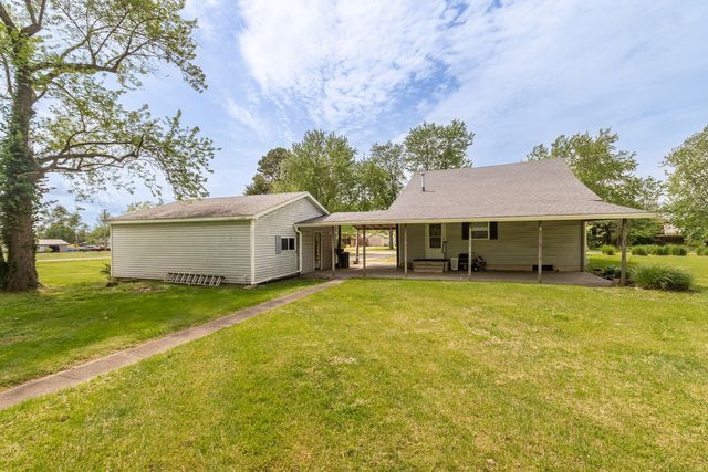 202 S Ervin Street, Pittsburg, IL 62974