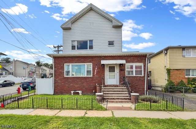 733 Schuyler Ave, Lyndhurst Twp., NJ 07071