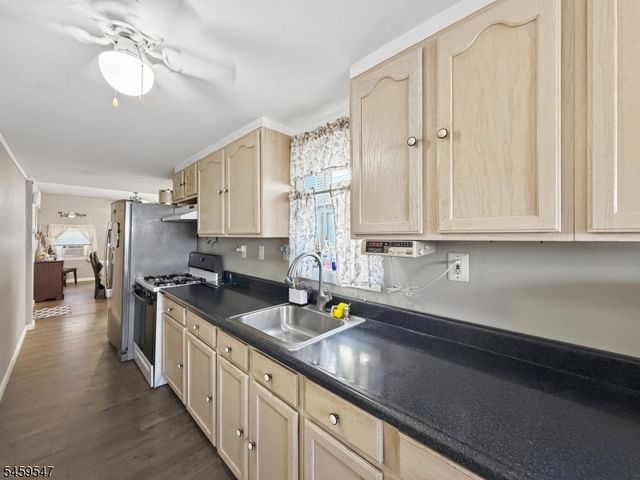 733 Schuyler Ave, Lyndhurst Twp., NJ 07071