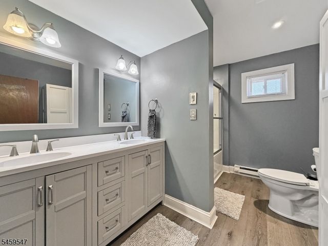 733 Schuyler Ave, Lyndhurst Twp., NJ 07071