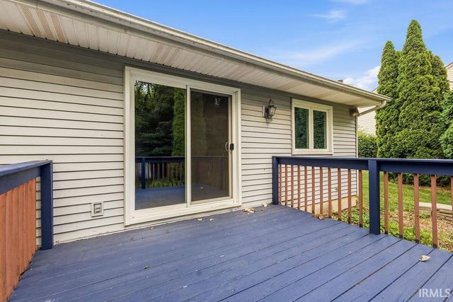 1904 Hunters Ridge Drive, Huntington, IN 46750