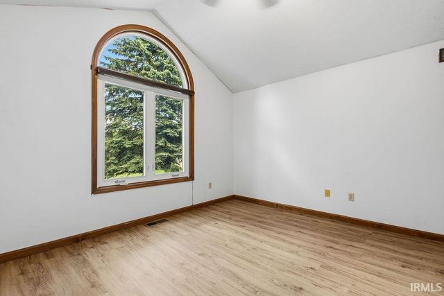 1904 Hunters Ridge Drive, Huntington, IN 46750