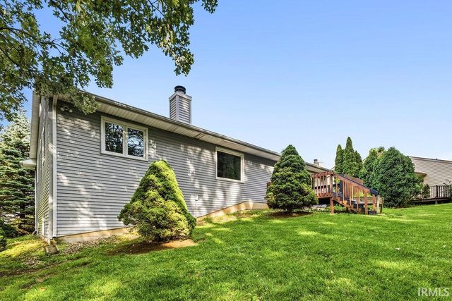 1904 Hunters Ridge Drive, Huntington, IN 46750