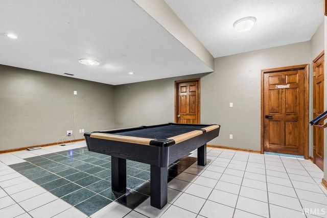 1904 Hunters Ridge Drive, Huntington, IN 46750