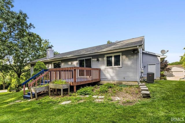 1904 Hunters Ridge Drive, Huntington, IN 46750