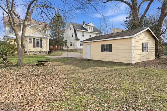 4405 Grand Central Avenue, Vienna, WV 26105