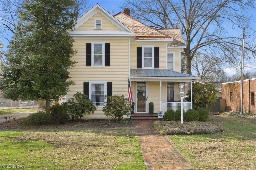 4405 Grand Central Avenue, Vienna, WV 26105