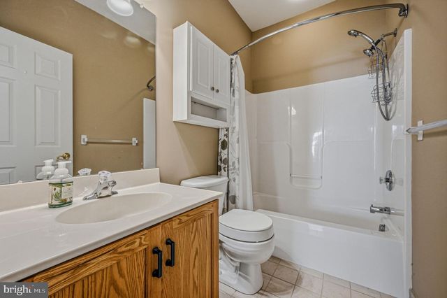 3 ALLYSSA LN, West Grove, PA 19390